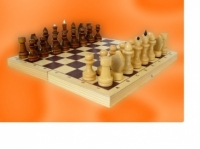 Шахматы лакированные с доской
