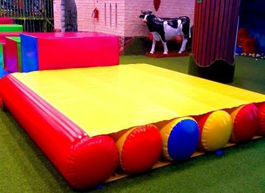 Надувной универсальный мат