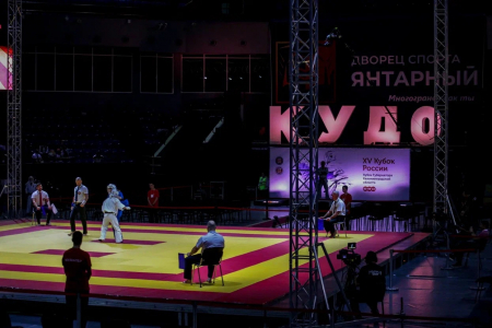 Использование главной арены для проведения соревнования