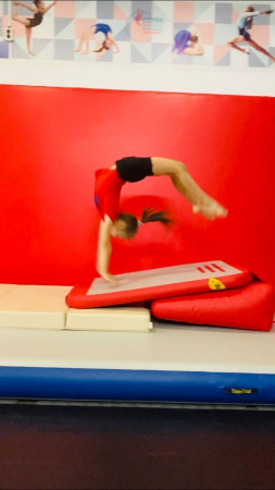 Надувной подкидной мостик