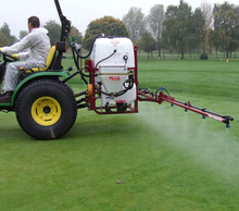 Навесной опрыскиватель Team Club